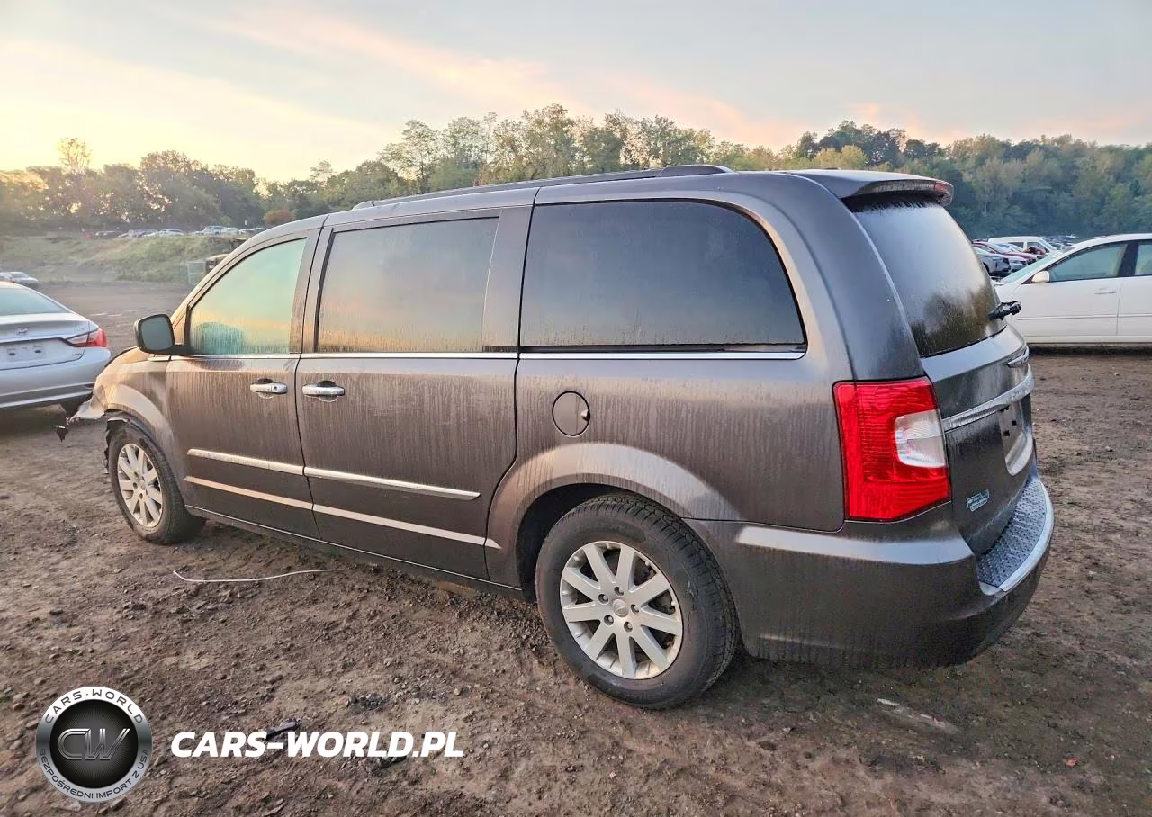2015 Chrysler Town & Country Touring VIN:2C4RC1BG3FR630432 - 2