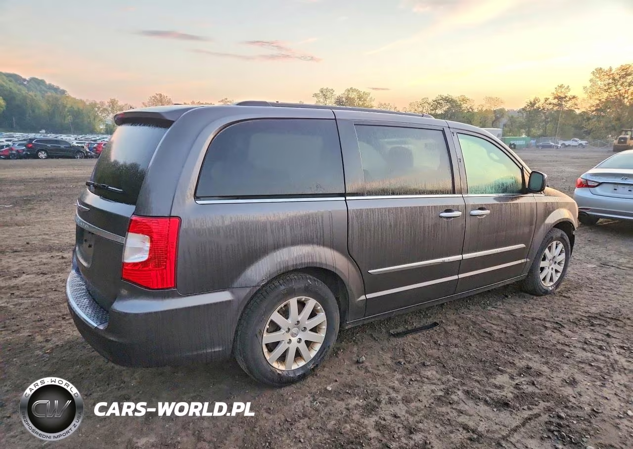 2015 Chrysler Town & Country Touring VIN:2C4RC1BG3FR630432 - 3