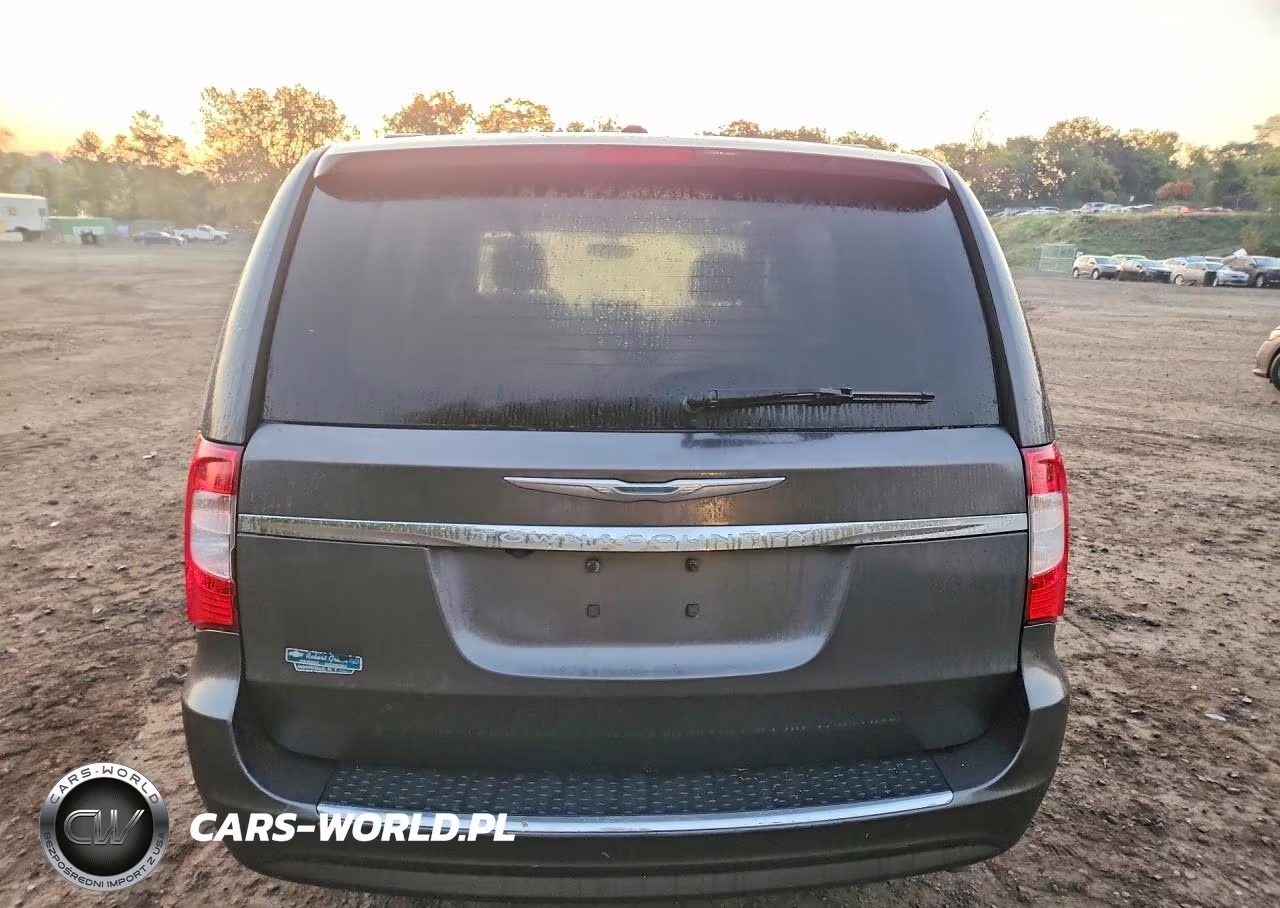 2015 Chrysler Town & Country Touring VIN:2C4RC1BG3FR630432 - 6