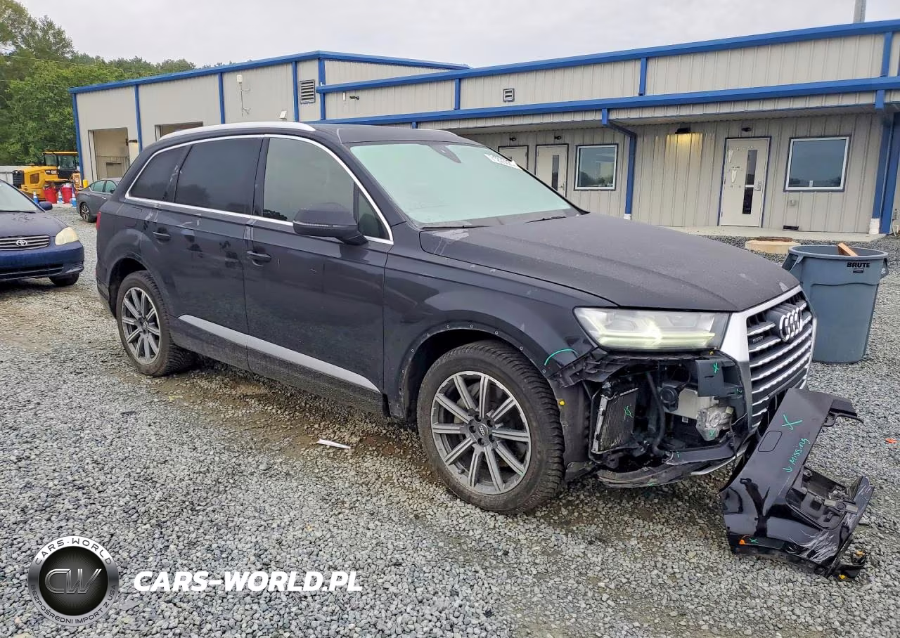 2018 Audi Q7 Premium Plus VIN:WA1LAAF78JD022790 - 4