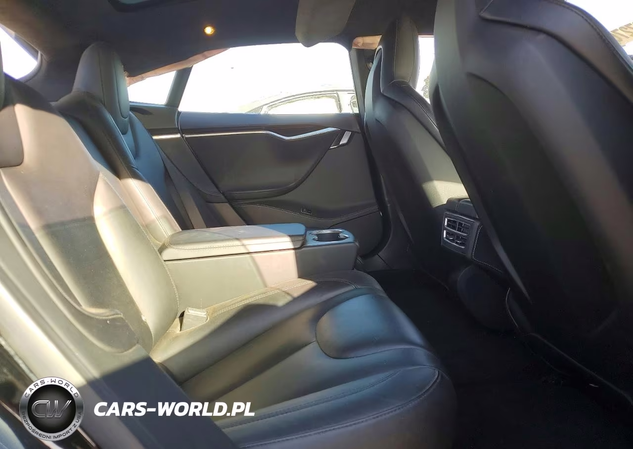 2015 Tesla Model S 85 VIN:5YJSA4H19FFP76180 - 10