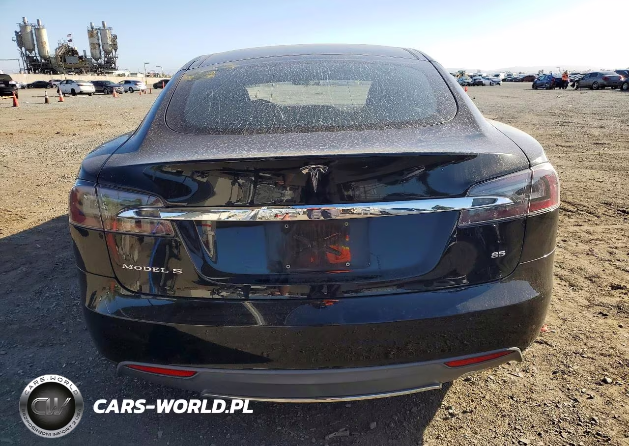 2015 Tesla Model S 85 VIN:5YJSA4H19FFP76180 - 6