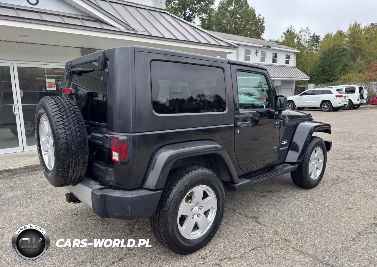 2008 Jeep Wrangler Sahara VIN:1J4FA54118L536421 - 4