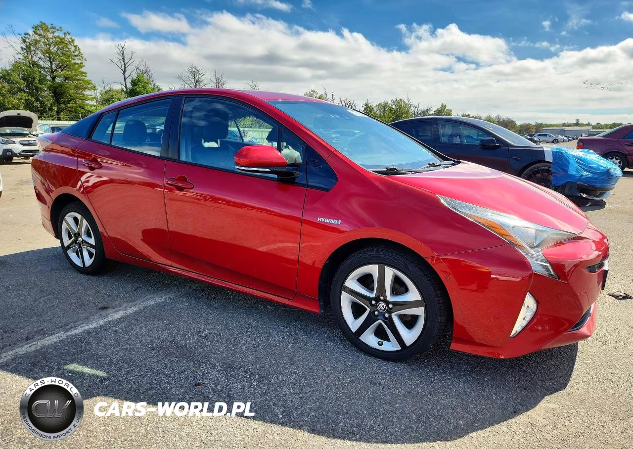 2017 Toyota Prius Four Touring VIN:JTDKARFUXH3053593 - 4