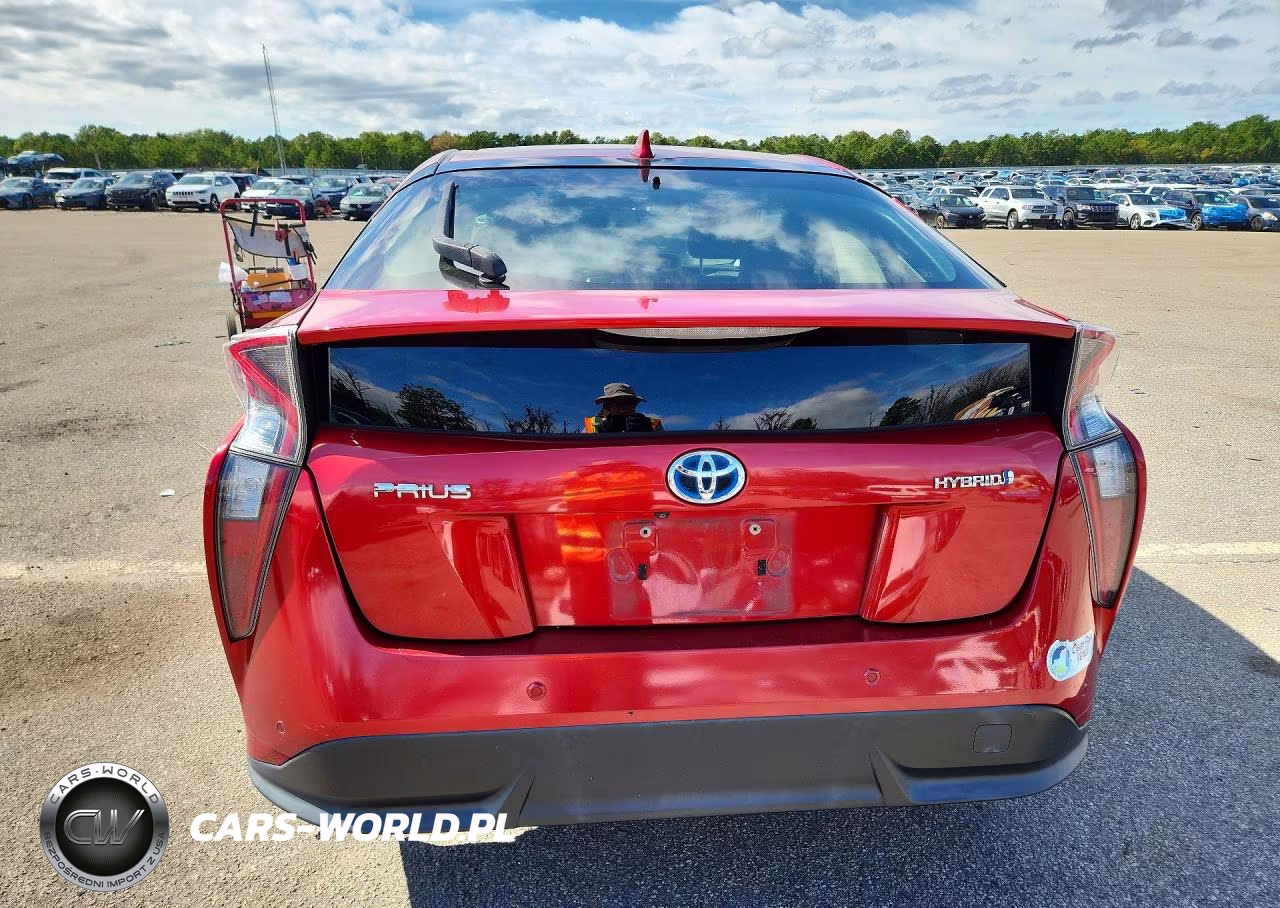 2017 Toyota Prius Four Touring VIN:JTDKARFUXH3053593 - 6