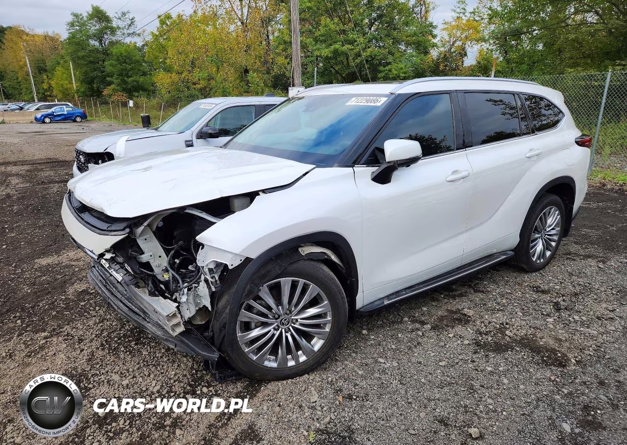 2024 Toyota Highlander Platinum