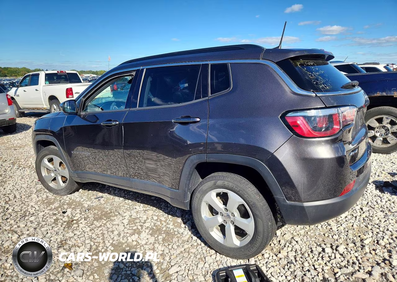 2018 Jeep Compass Latitude VIN:3C4NJDBB5JT283864 - 2