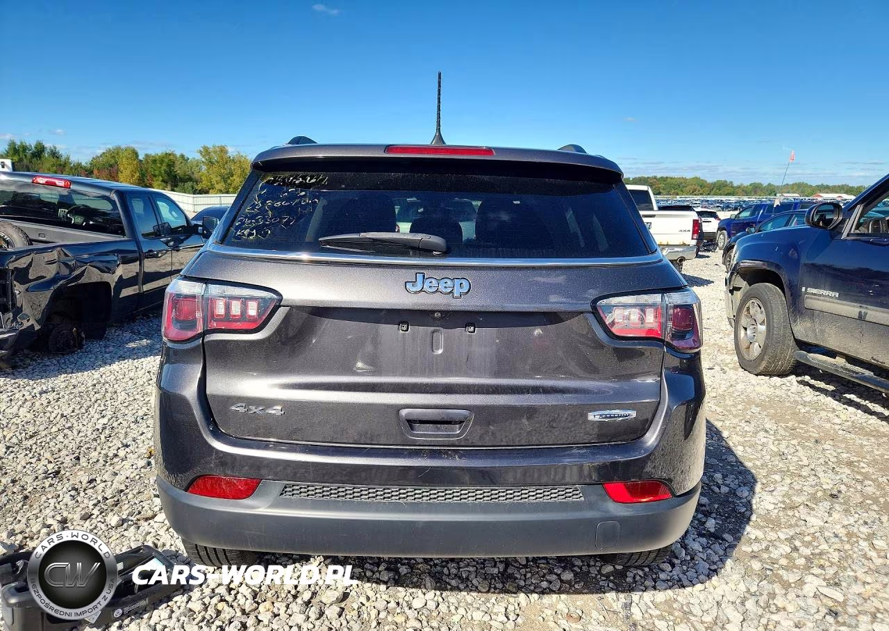 2018 Jeep Compass Latitude VIN:3C4NJDBB5JT283864 - 6