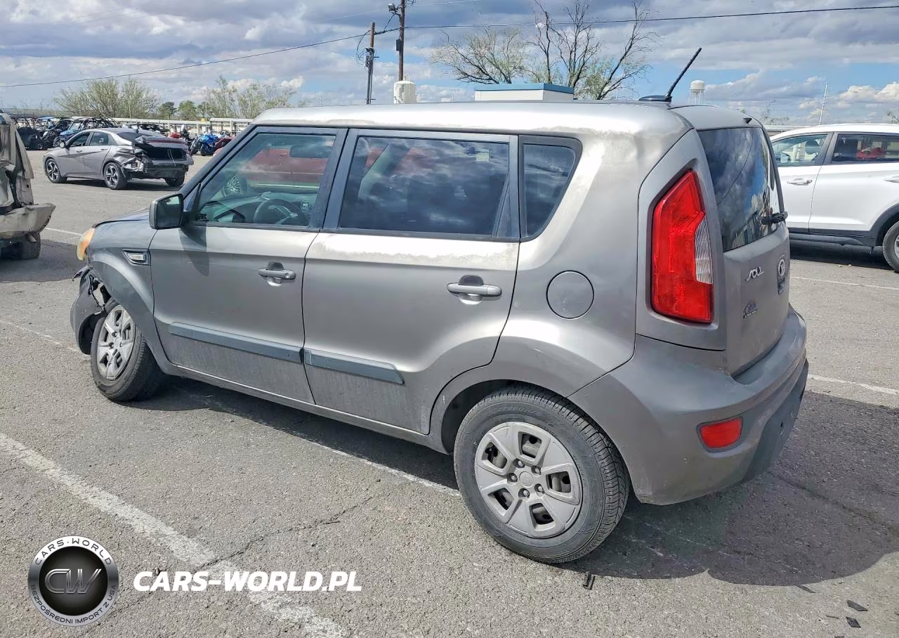 2013 Kia Soul Base VIN:KNDJT2A59D7613958 - 2