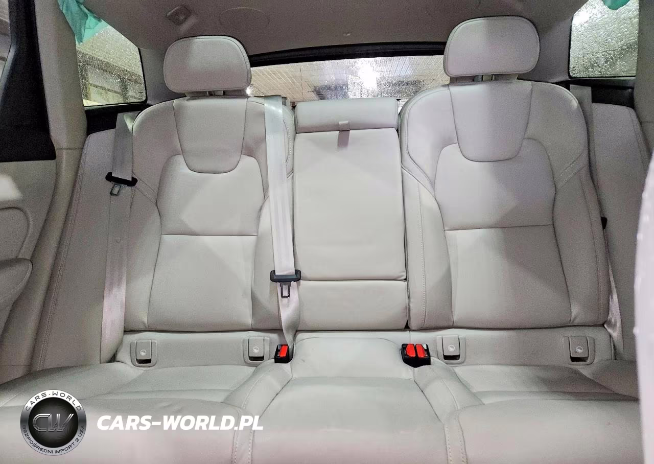 2026 Volvo Xc60 Ultra VIN:YV4M12RM4T1445885 - 10