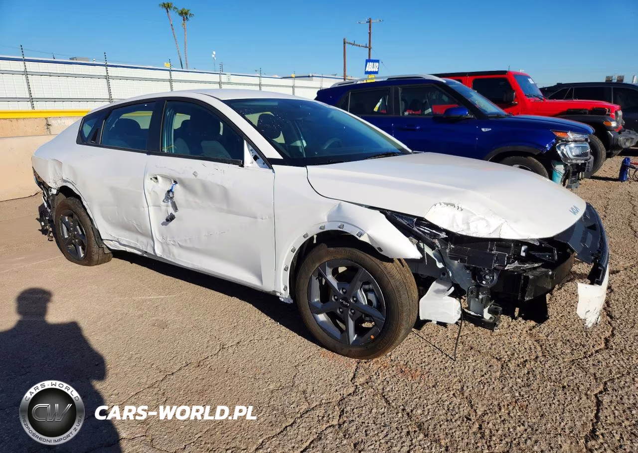 2026 Kia K4 Lxs VIN:3KPFT4DE3TE344917 - 4