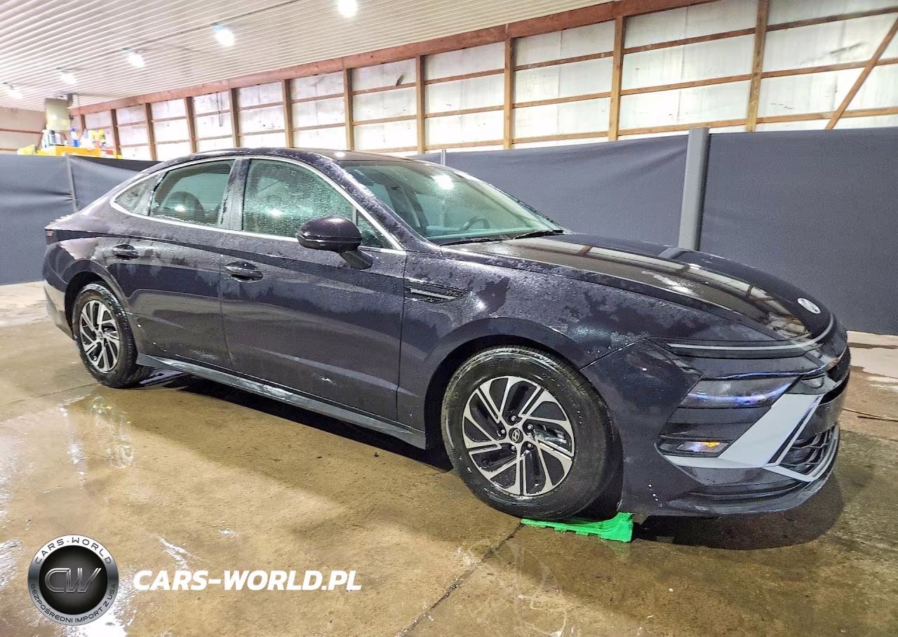 2026 Hyundai Sonata Hybrid Blue VIN:KMHL24JJ0TA175378 - 4