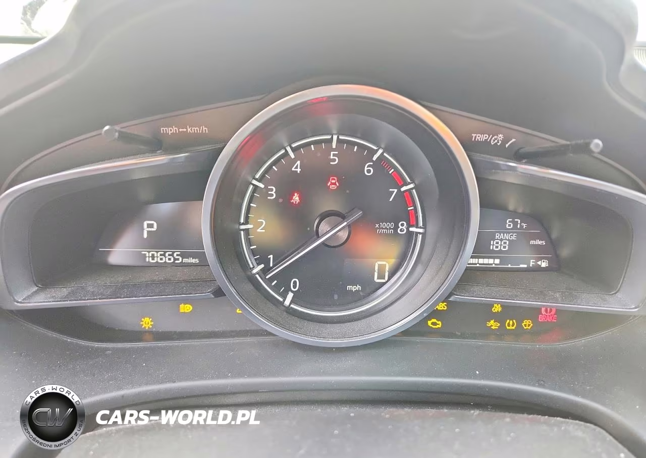 2018 Mazda 3 Grand Touring VIN:3MZBN1W35JM230419 - 9