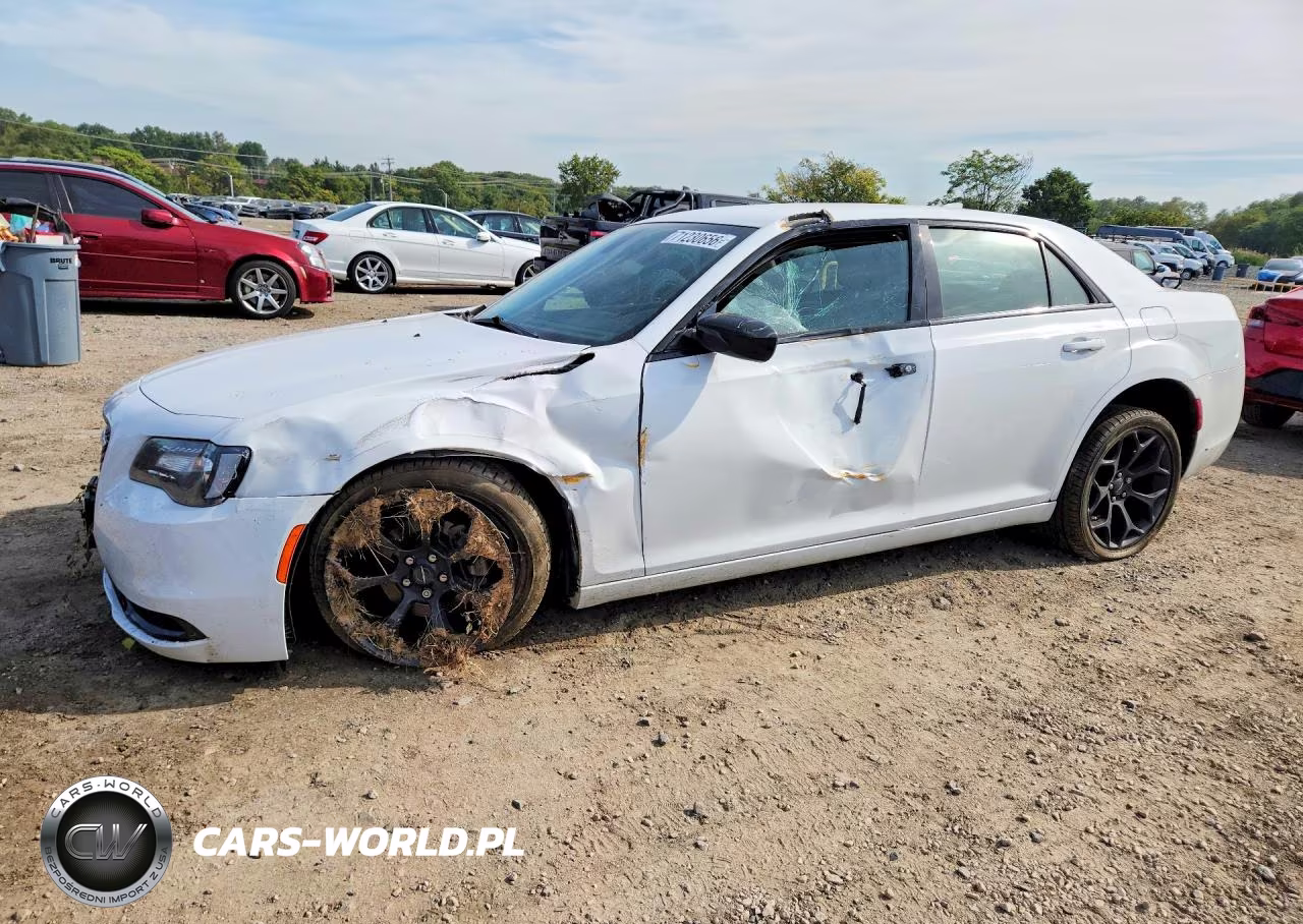 2019 Chrysler 300 Touring