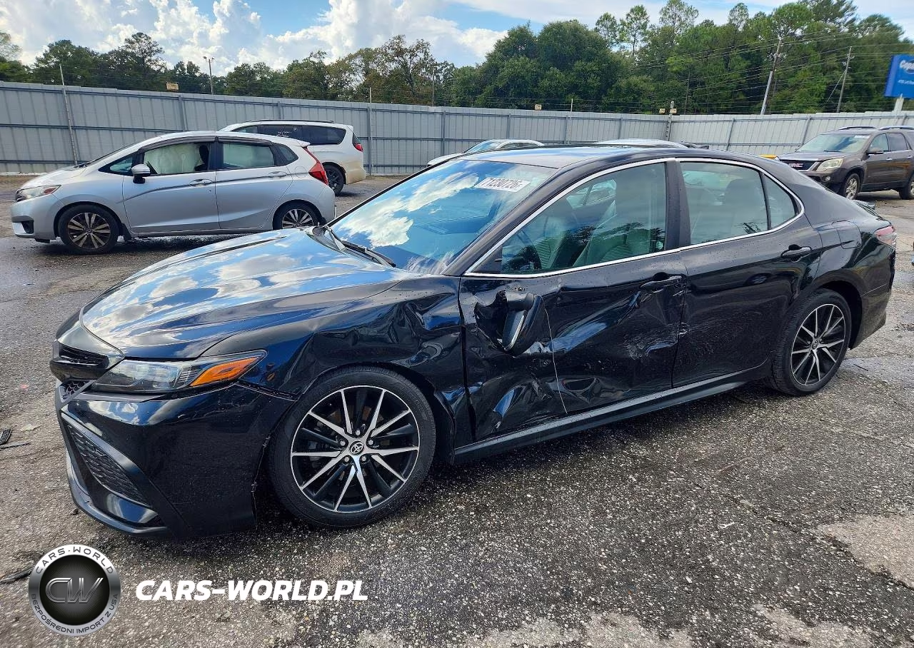 2022 Toyota Camry Se