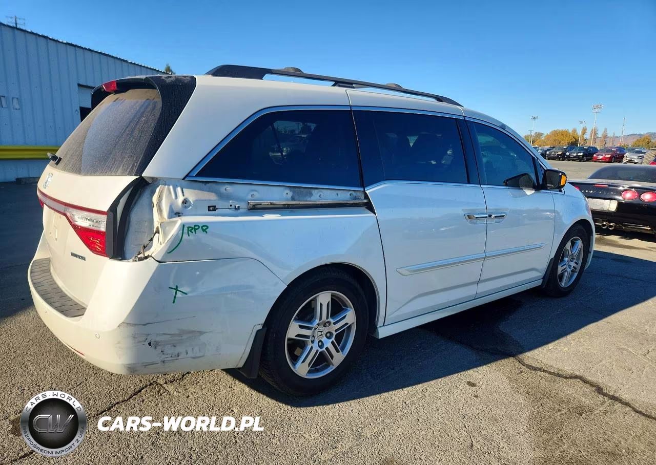 2012 Honda Odyssey Touring VIN:5FNRL5H9XCB009728 - 3