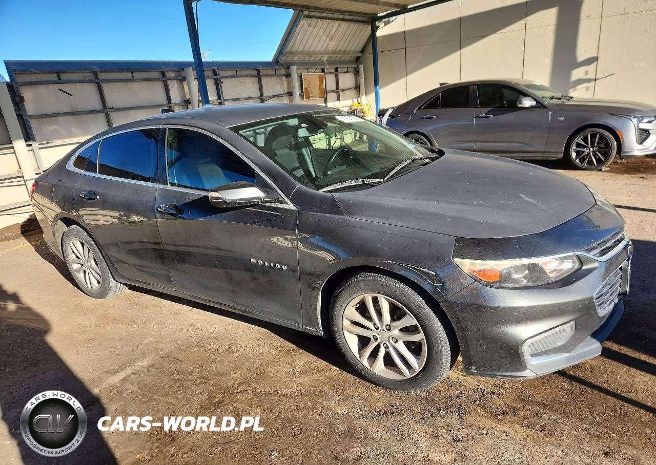 2018 Chevrolet Malibu Lt VIN:1G1ZD5ST7JF126203 - 4