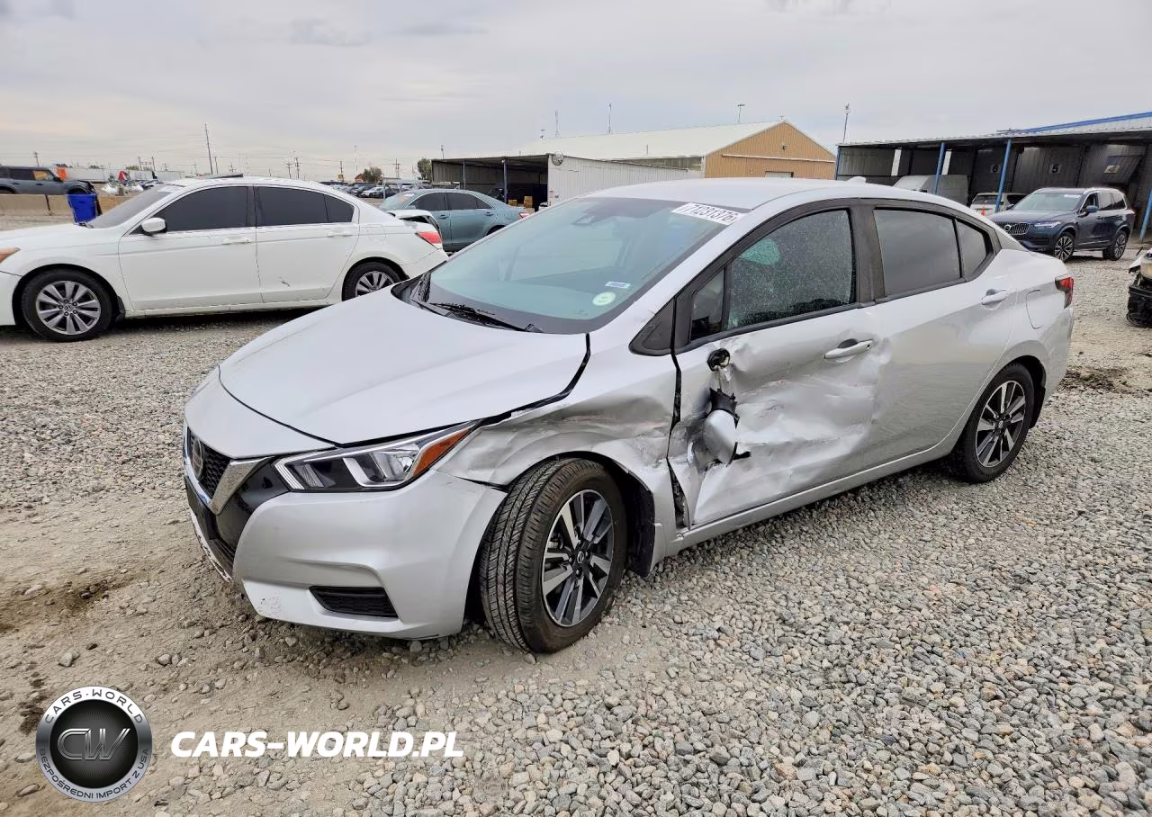 2022 Nissan Versa Sv