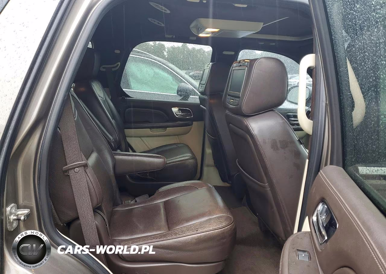 2011 Cadillac Escalade Platinum VIN:1GYS3DEF5BR267020 - 11