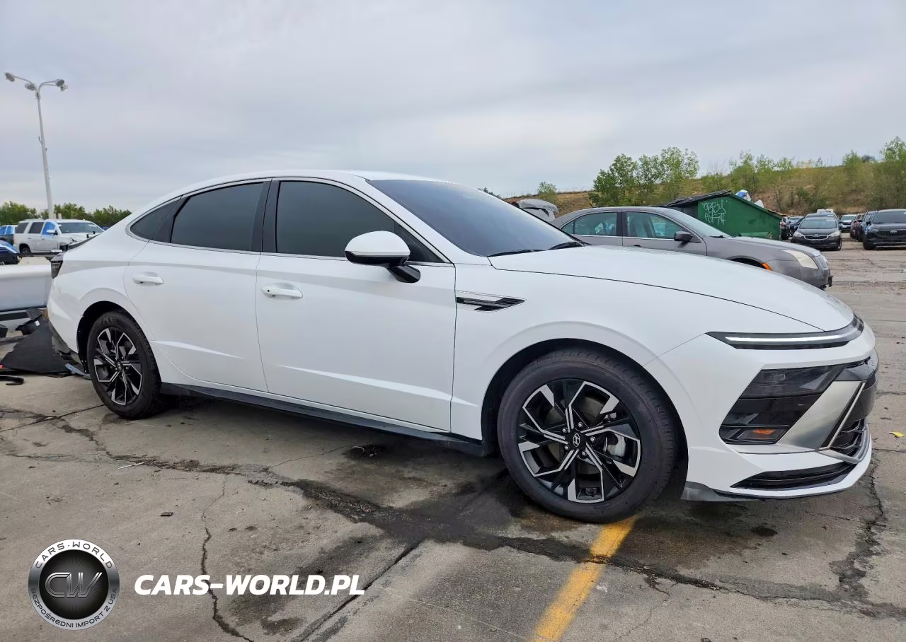 2025 Hyundai Sonata Sel VIN:KMHL64JA3SA452852 - 4