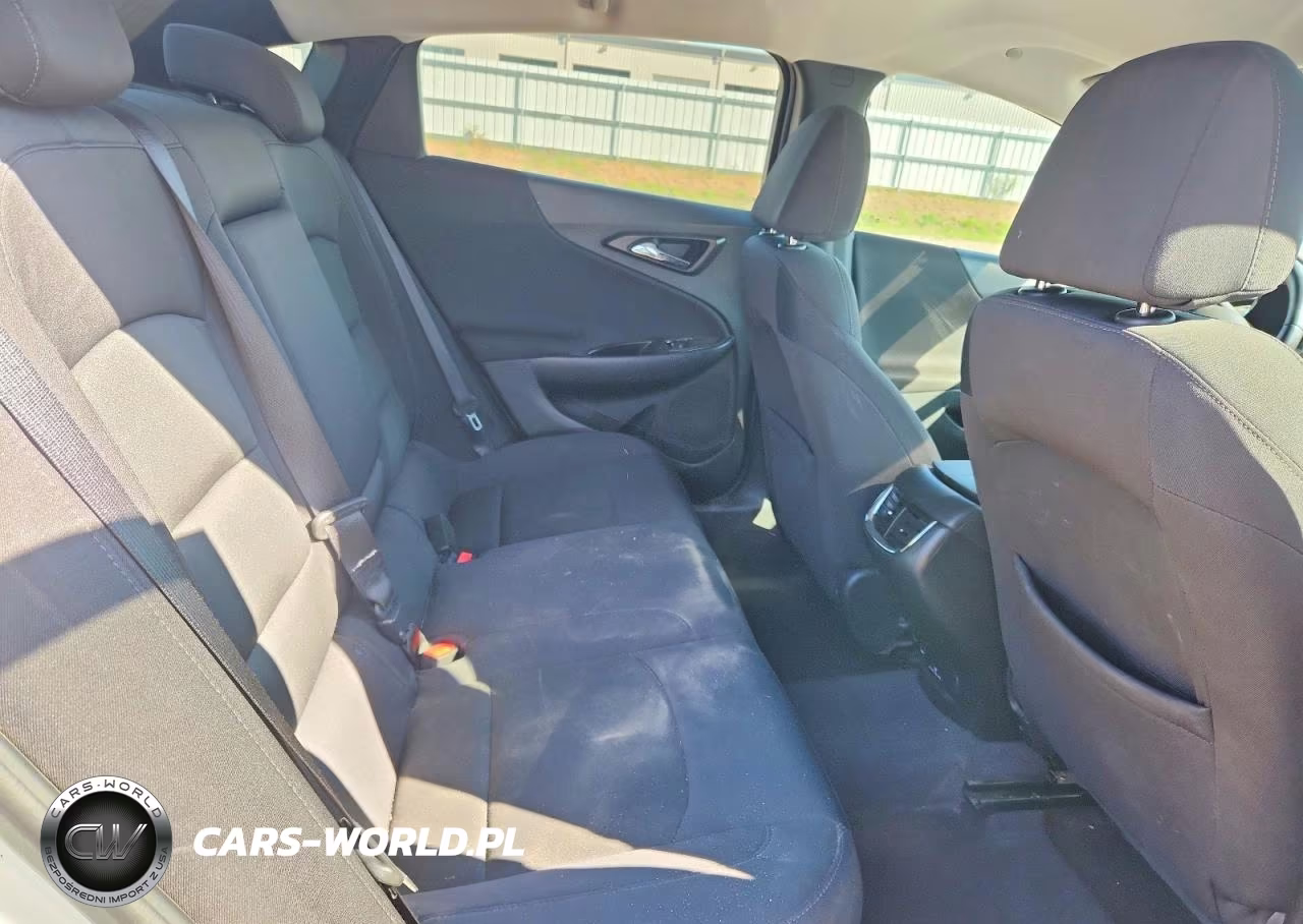 2017 Chevrolet Malibu Lt VIN:1G1ZE5ST6HF195178 - 10