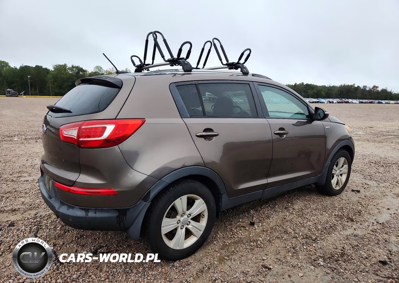 2011 Kia Sportage Lx VIN:KNDPBCA24B7052817 - 3