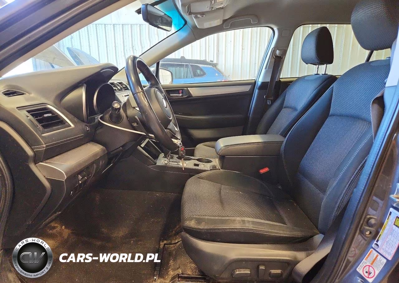 2018 Subaru Outback 2.5I Premium VIN:4S4BSACC3J3322805 - 7