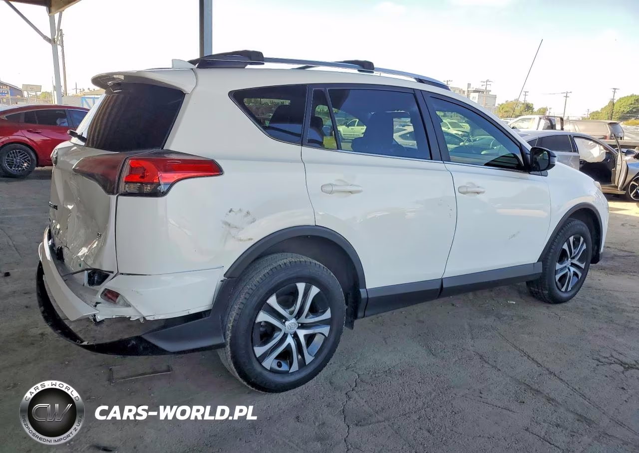 2018 Toyota Rav4 Le VIN:JTMZFREV1JJ747276 - 3