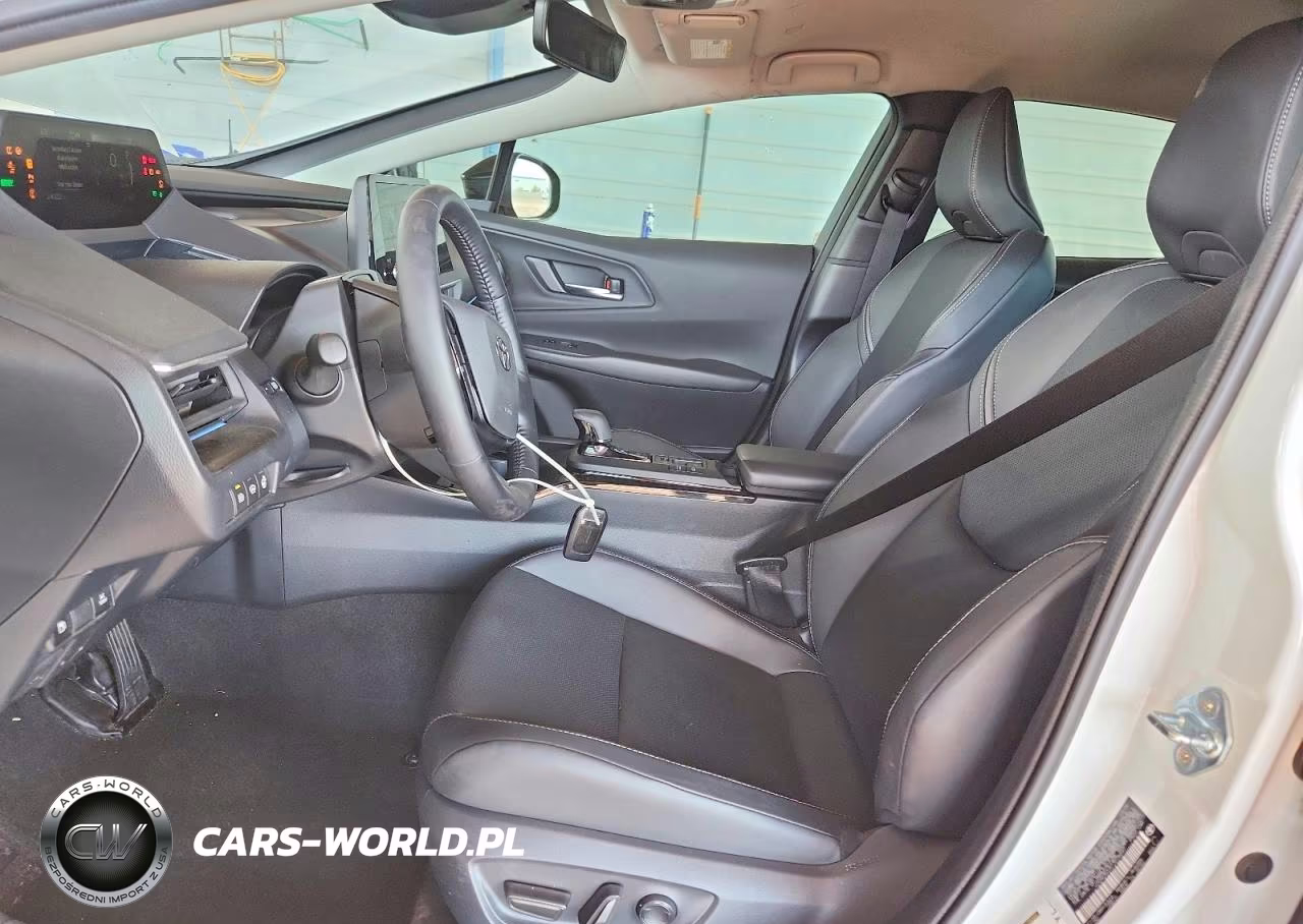 2026 Toyota Prius Plug-In Hybrid Nightshade VIN:JTDACACUXT3076697 - 7
