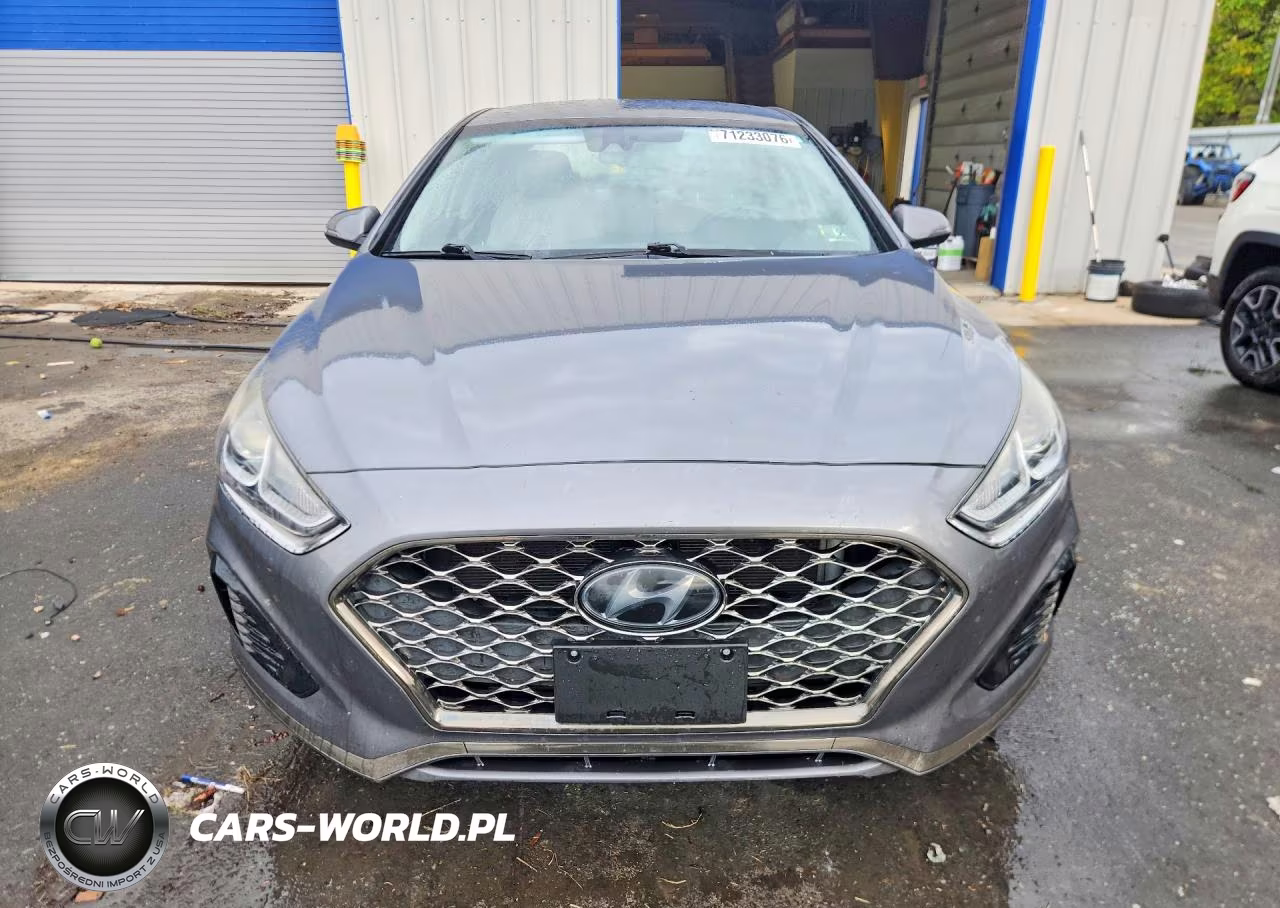2018 Hyundai Sonata Sel+ VIN:5NPE34AF7JH709357 - 5
