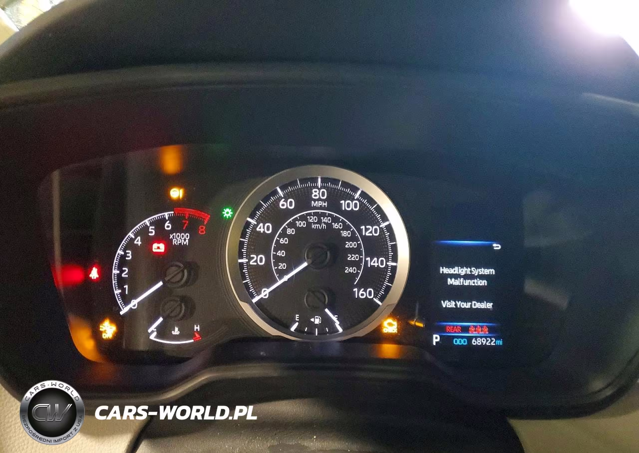 2020 Toyota Corolla Le VIN:5YFEPRAE5LP135677 - 9