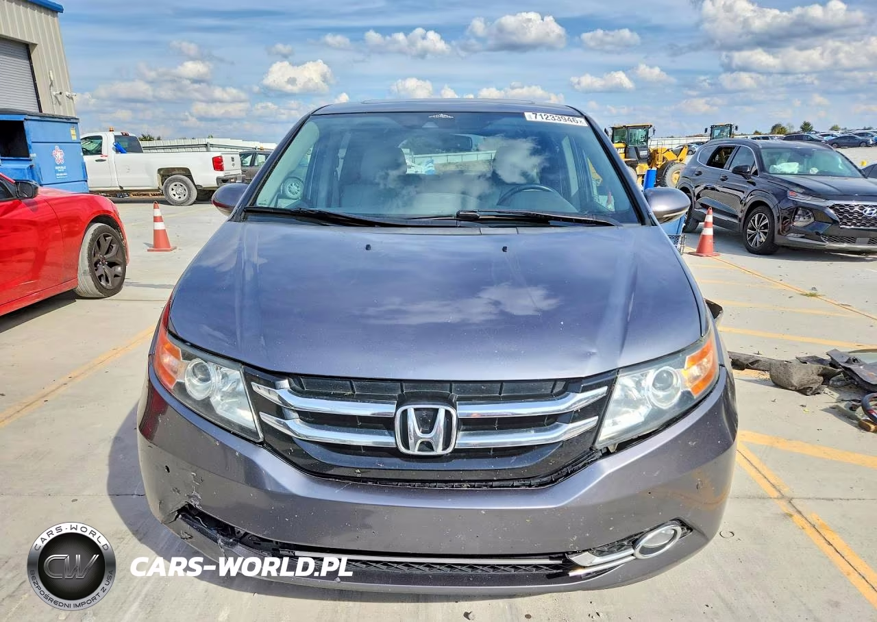 2016 Honda Odyssey Touring VIN:5FNRL5H96GB145649 - 5