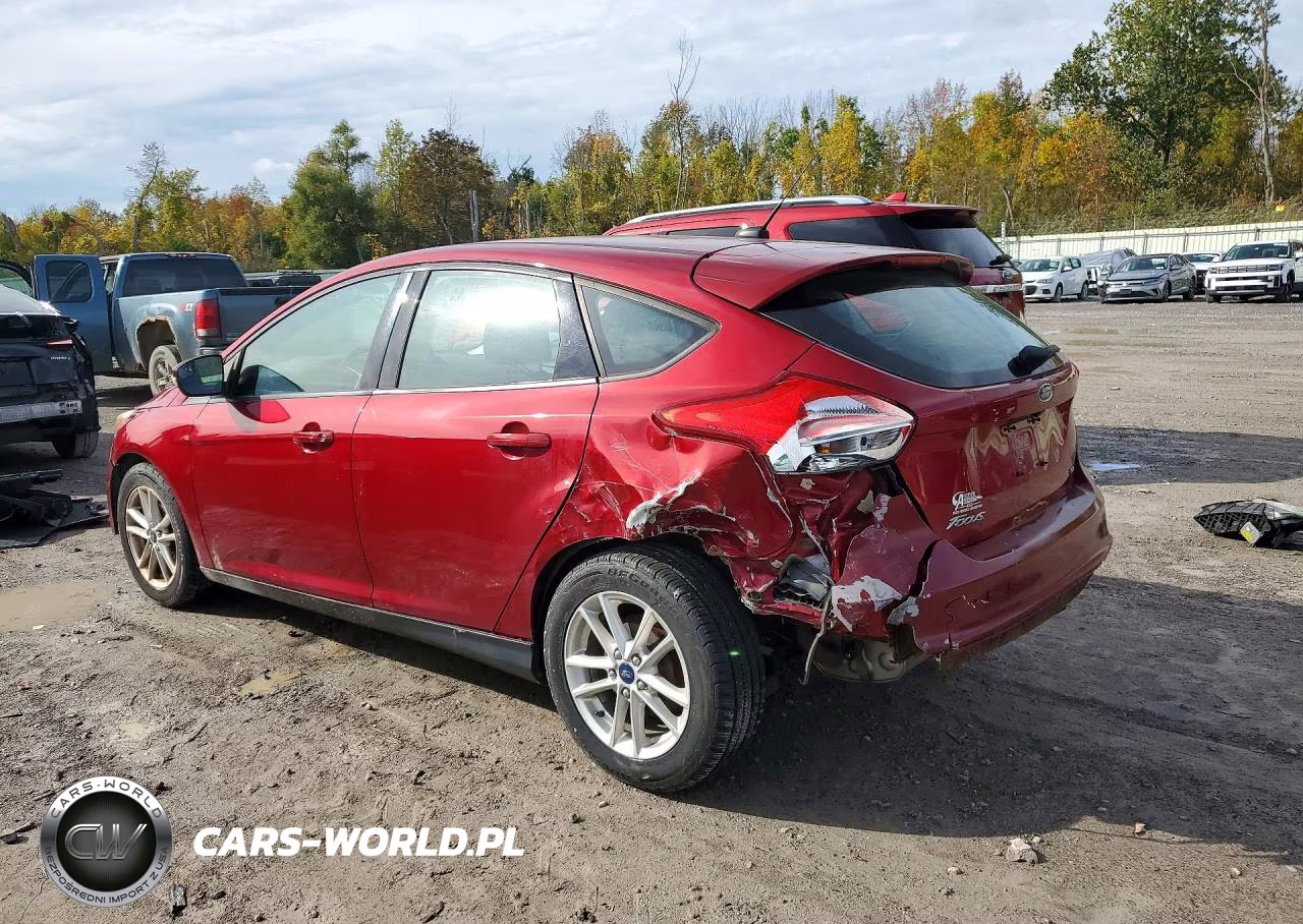 2015 Ford Focus Se VIN:1FADP3K25FL285532 - 2