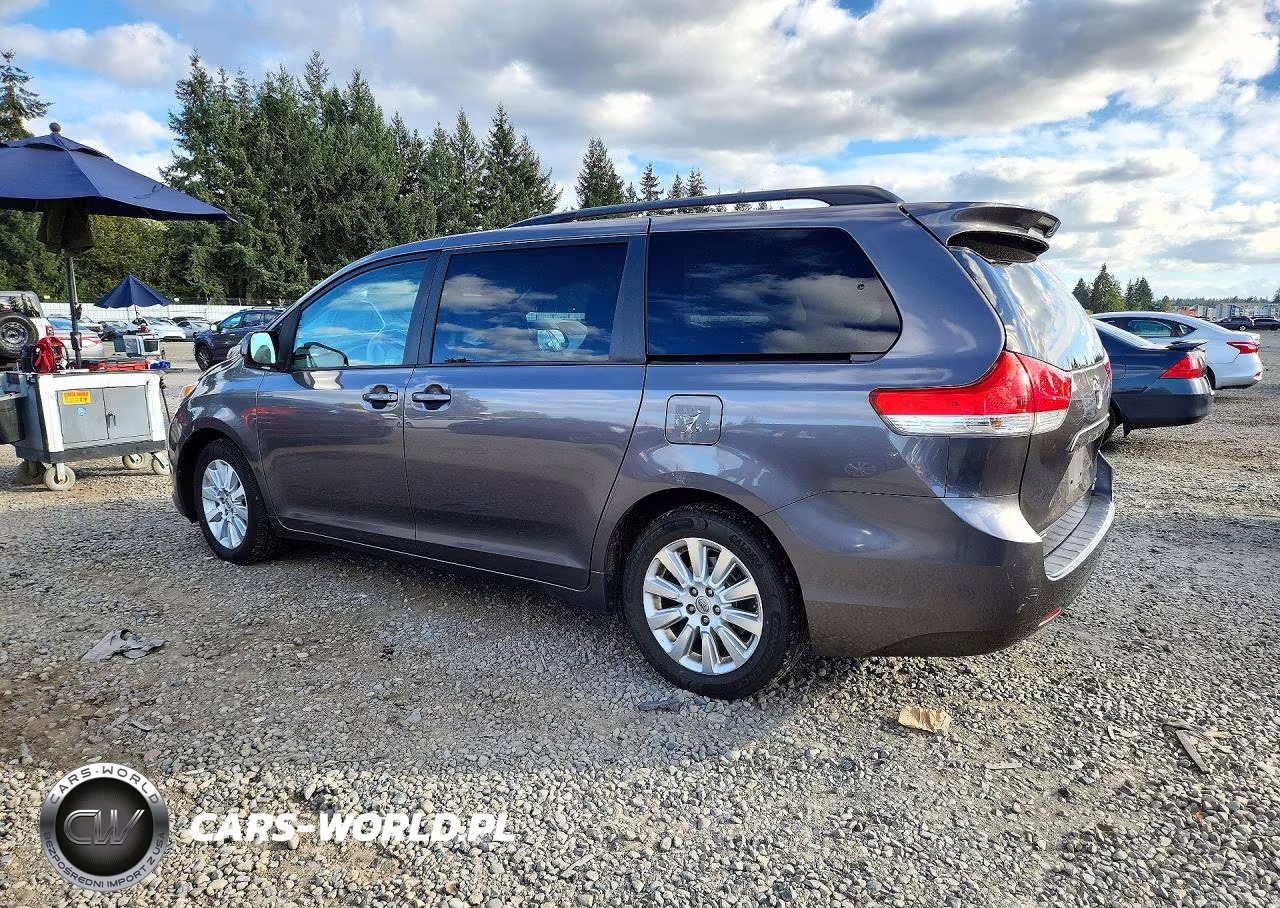 2014 Toyota Sienna Le VIN:5TDJK3DC8ES088918 - 2