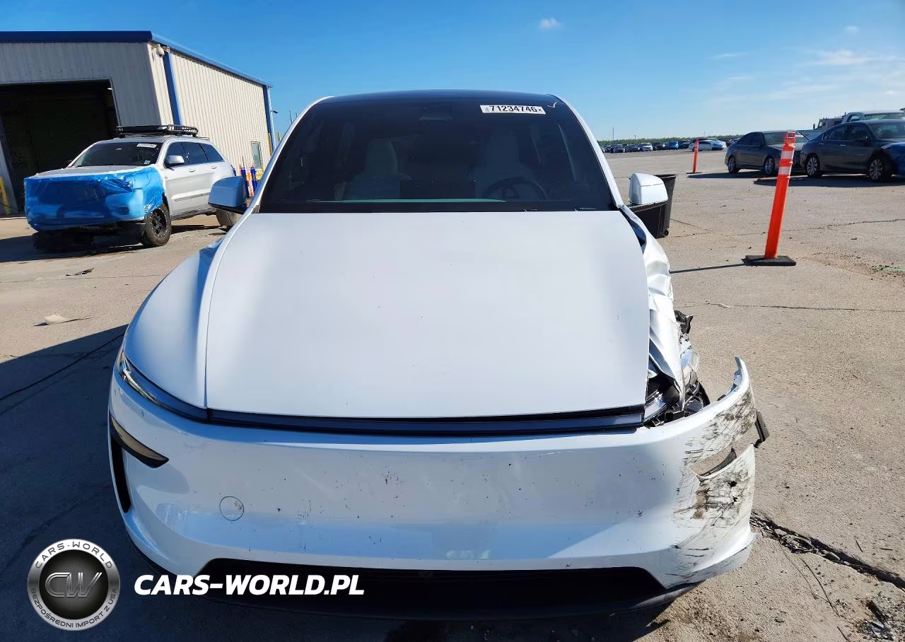 2026 Tesla Model Y VIN:7SAYGDED2TA743203 - 5