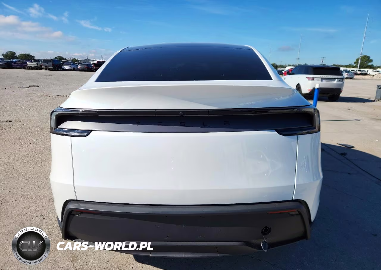 2026 Tesla Model Y VIN:7SAYGDED2TA743203 - 6
