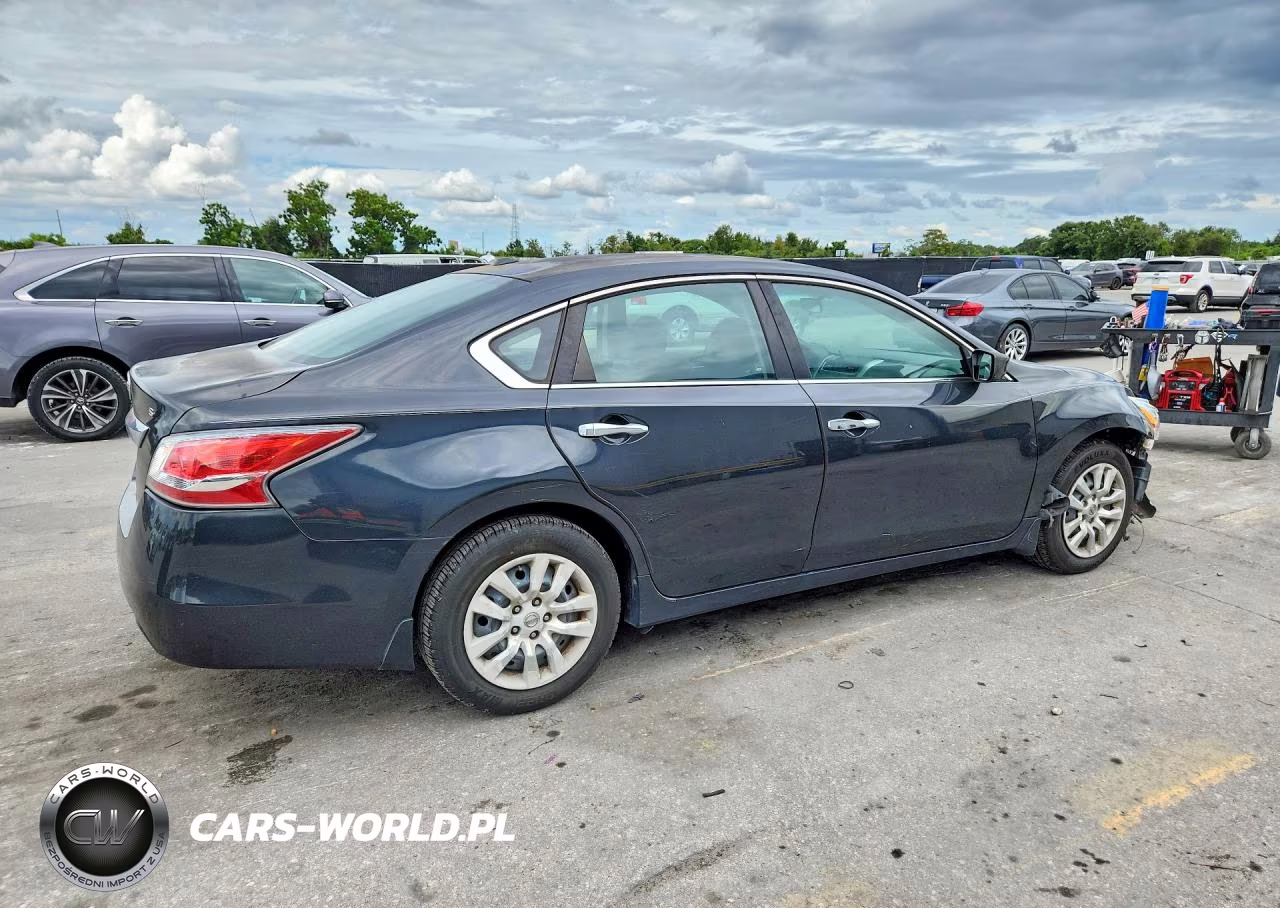 2015 Nissan Altima 2.5 S VIN:1N4AL3AP0FN304875 - 3