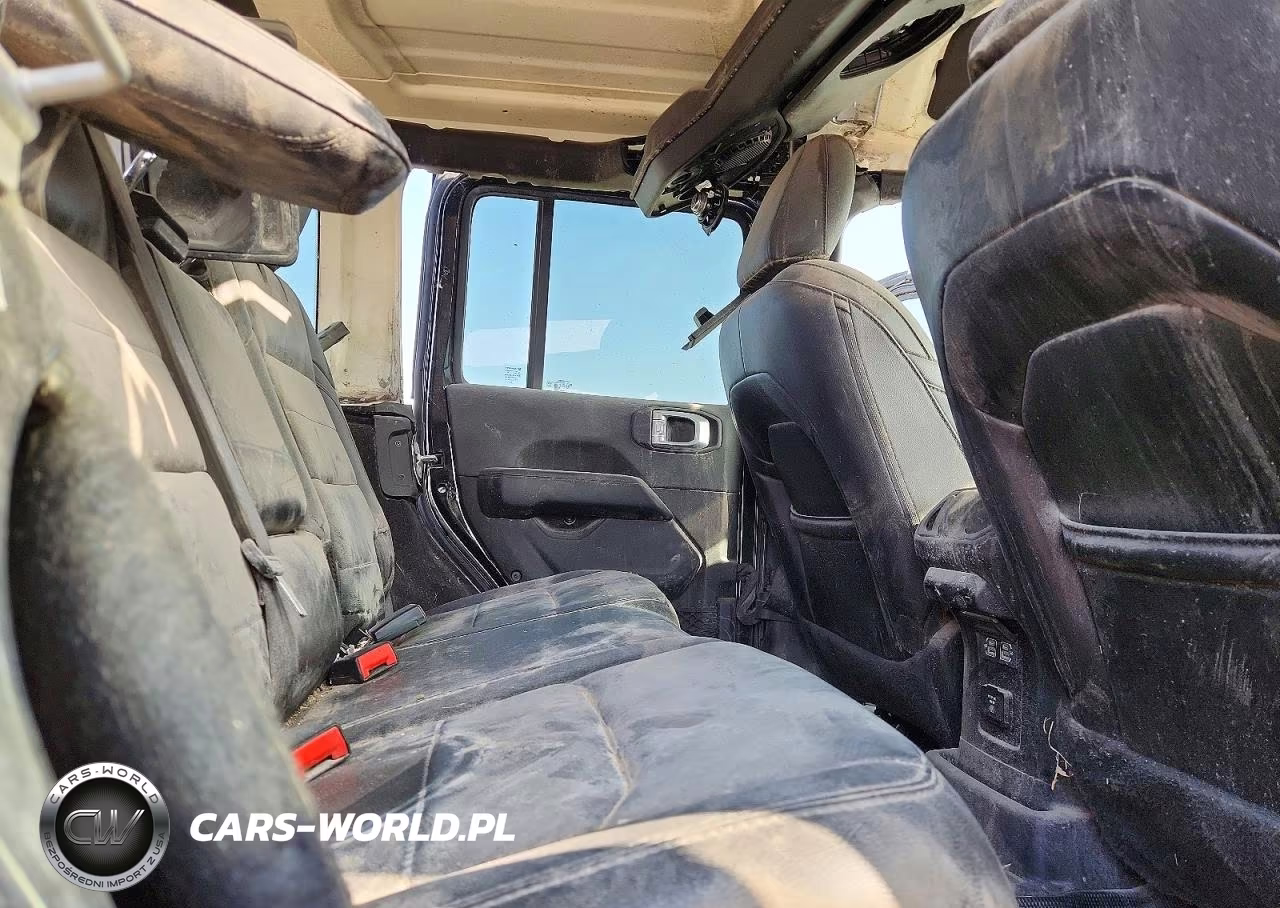 2021 Jeep Wrangler Unlimited Sahara VIN:1C4HJXEG1MW555878 - 11