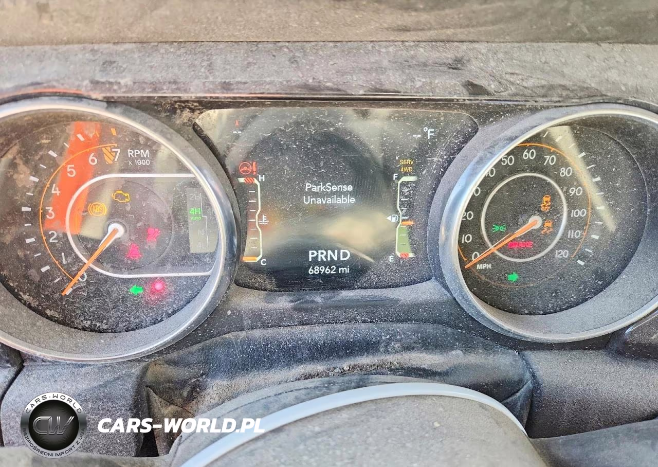 2021 Jeep Wrangler Unlimited Sahara VIN:1C4HJXEG1MW555878 - 9