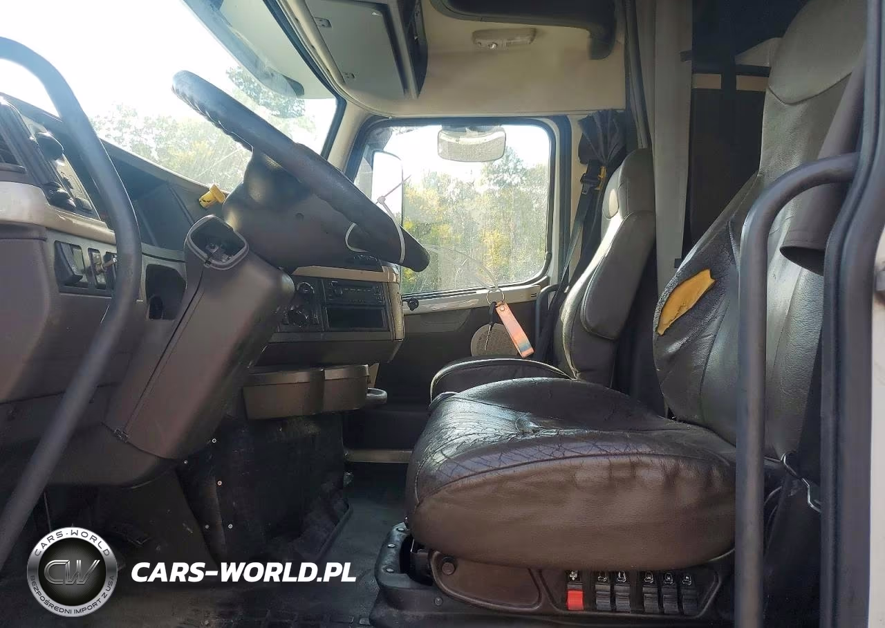 2015 Volvo Vn Vnl VIN:4V4NC9EH1FN182145 - 7
