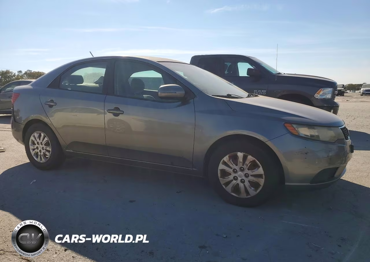 2011 Kia Forte Ex VIN:KNAFU4A2XB5396690 - 4