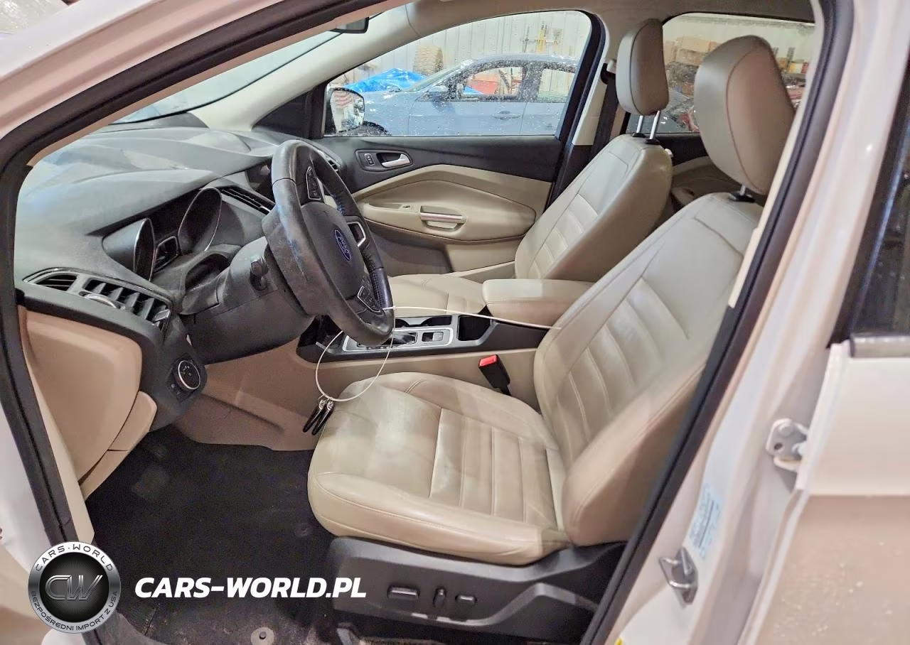 2019 Ford Escape Titanium VIN:1FMCU9J90KUA02888 - 7