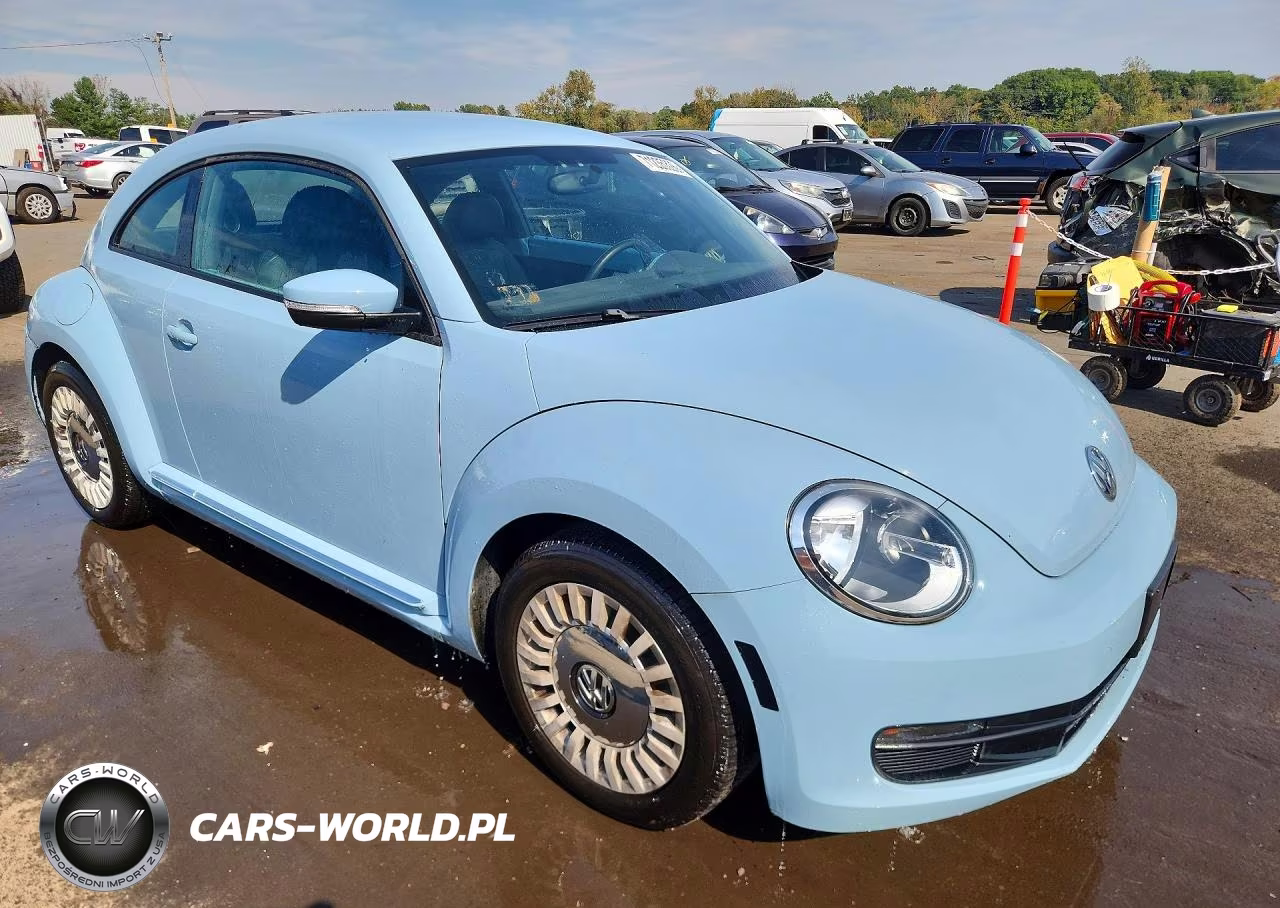 2014 Volkswagen Beetle VIN:3VWJ17AT3EM666421 - 4