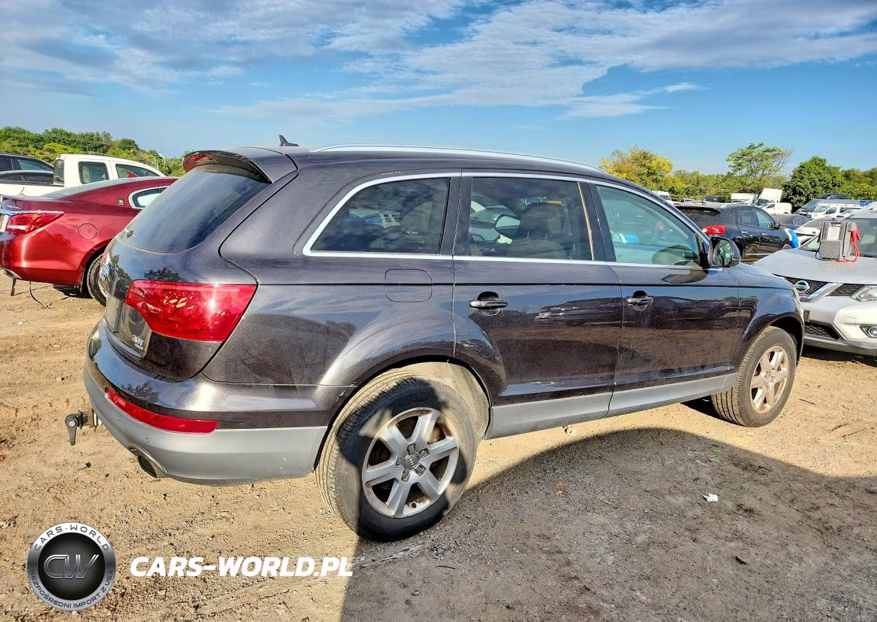 2014 Audi Q7 Premium Plus VIN:WA1LGAFE3ED006581 - 3