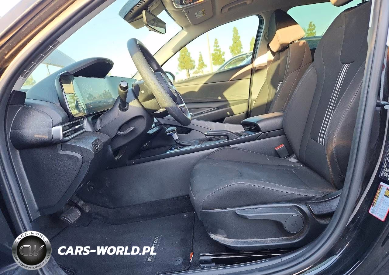 2024 Hyundai Elantra Sel VIN:KMHLM4DG1RU843030 - 7