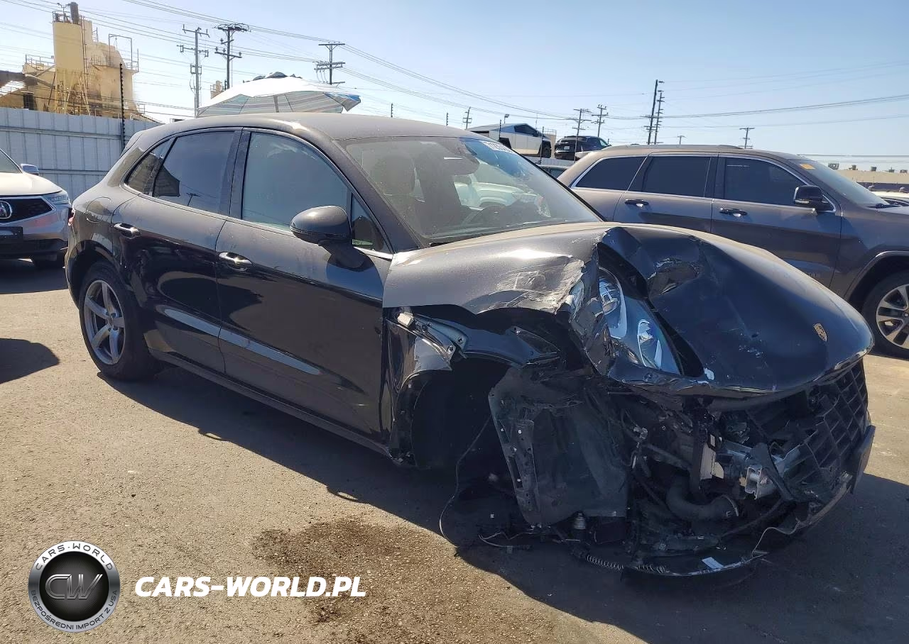 2018 Porsche Macan VIN:WP1AA2A59JLB00104 - 4