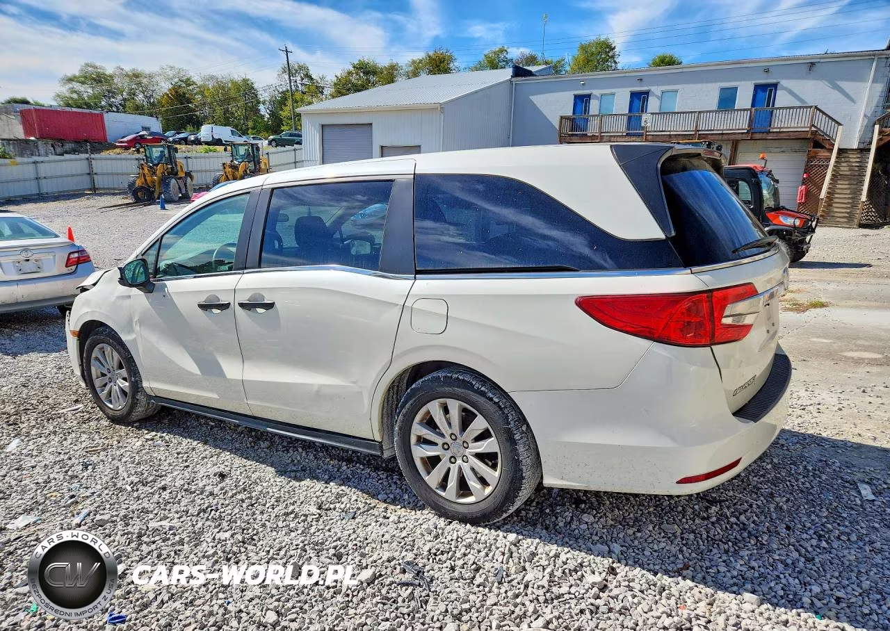 2018 Honda Odyssey Lx VIN:5FNRL6H26JB110805 - 2
