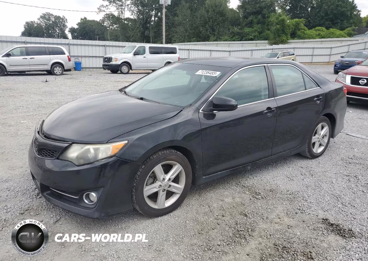 2014 Toyota Camry L – zdjęcie 1 z 12