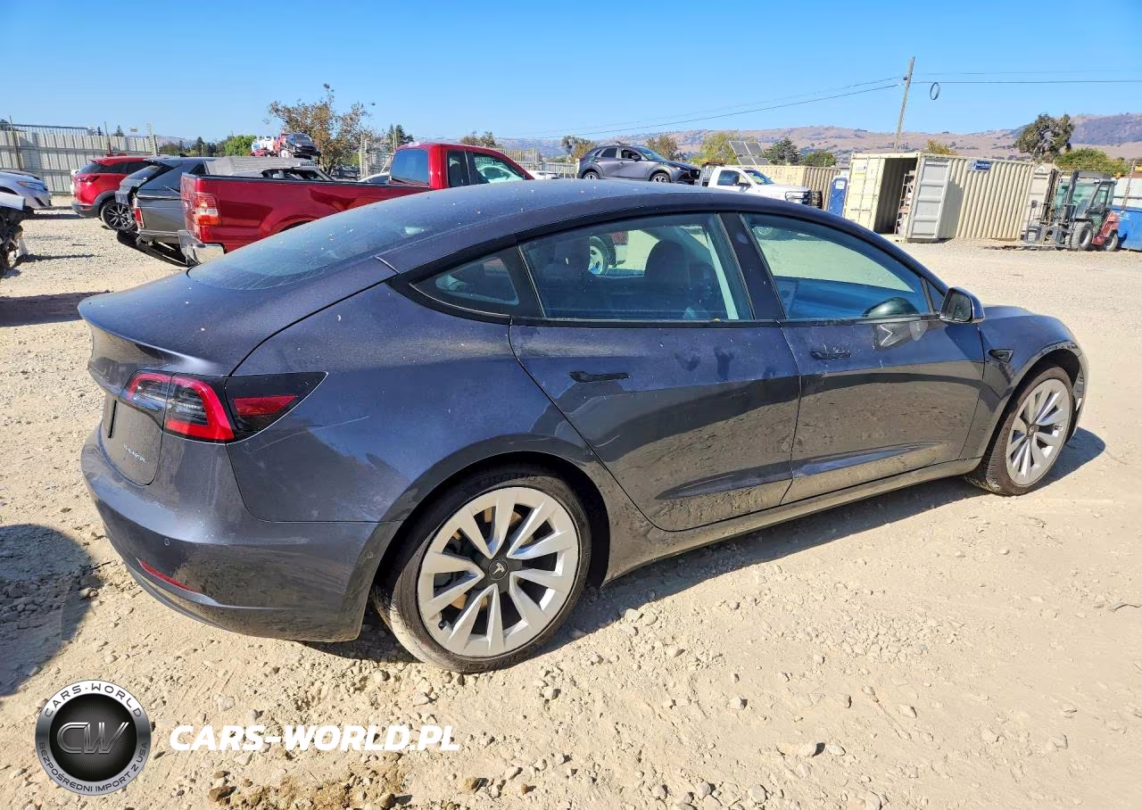 2022 Tesla Model 3 VIN:5YJ3E1EB5NF297953 - 3
