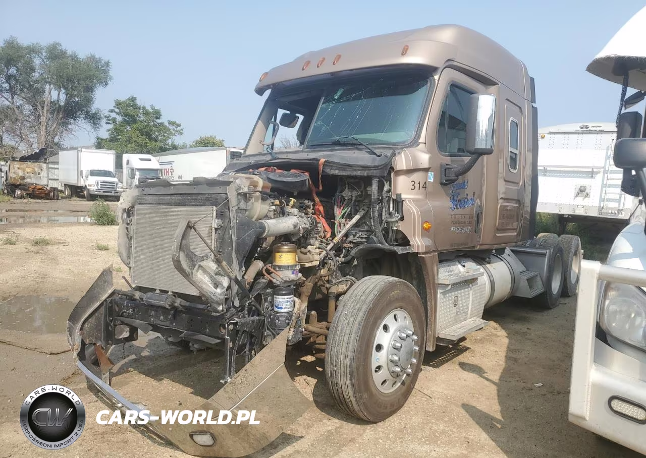 2015 Freightliner Cascadia Semi Truck VIN:3AKJGLDV7FSGE9885 - 2